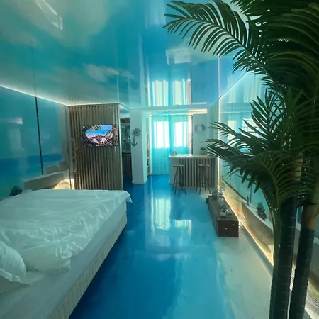 Delux Mediteranean *